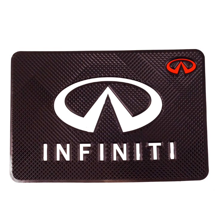 Коврик на панель Infiniti 20*13 см  