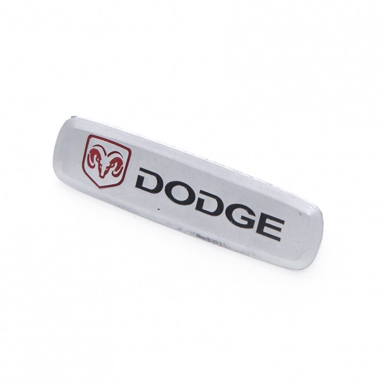 Шильдик Dodge для ковров и органайзеров