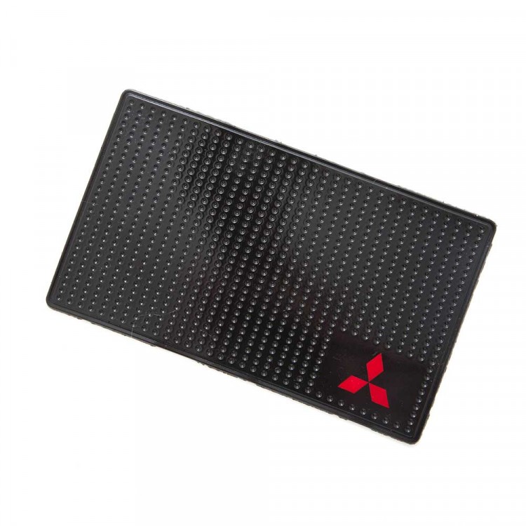 Коврик на панель Mitsubishi 14.5*8.5 см       