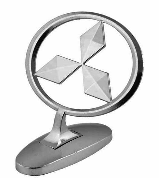 Прицел на капот Mitsubishi