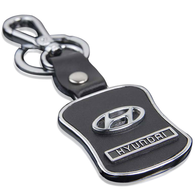Брелок Hyundai 50*38 с карабином и кольцом